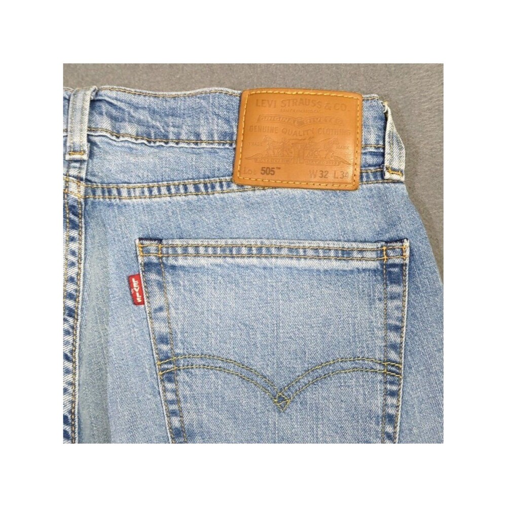 Levi's Premium Jeans Men's 32x34 Fits 32x32 Blue 505 Regular Fit Straight Leg